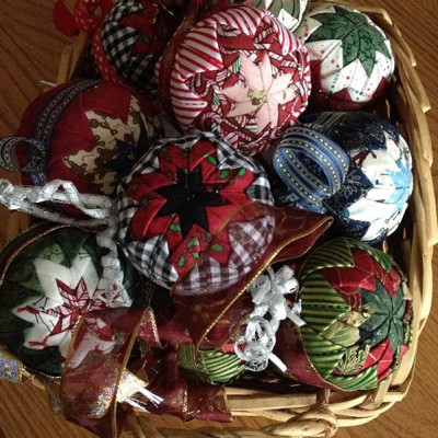 4inch_quilted_ornaments_prod